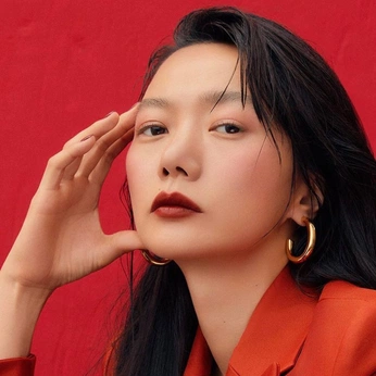 A cover of "Portraits" cluster. The owner is 45tvc15. The cluster consists of 101 elements.