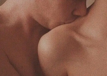 A cover of "luvluvluv" cluster. The owner is sh1v4ng1.22. The cluster description is "evrything that makess me think of yu". The cluster consists of 15 elements.