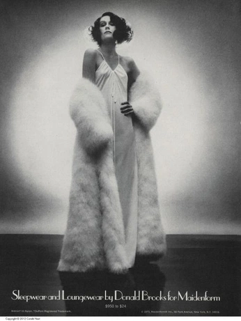 A cover of "Haute boheme" cluster. The owner is doroti. The cluster consists of 80 elements.