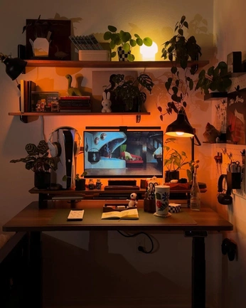 A cover of "Workspaces" cluster. The owner is aling. The cluster consists of 5 elements.