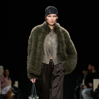 A cover of "Giogio Armani" cluster. The owner is jasonmorgen. The cluster consists of 44 elements.