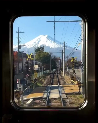 A cover of "HAKONE" cluster. The owner is autostopowawrona. The cluster consists of 14 elements.