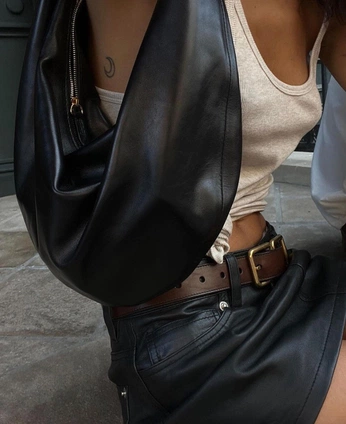 A cover of "Bags" cluster. The owner is esrabm. The cluster consists of 1 element.