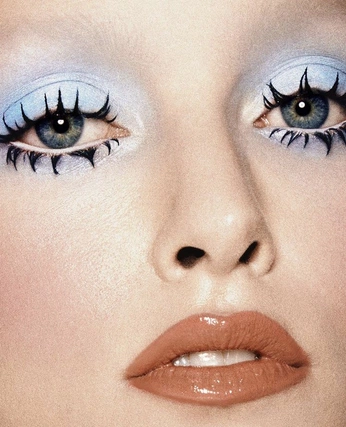 A cover of "Costume" cluster. The owner is 8888888. The cluster consists of 1 element.