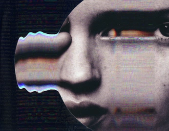 A cover of "Distoriton/fading" cluster. The owner is helie. The cluster consists of 27 elements.