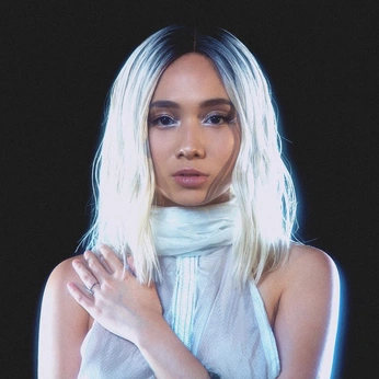 A cover of "ethereal" cluster. The owner is josh01. The cluster description is "is there enough magic in the moonlight to make this dream come true?". The cluster consists of 126 elements.