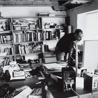 A cover of "Obsession" cluster. The owner is josephbchandler. The cluster consists of 51 elements.