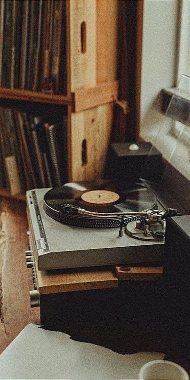 A Pinterest pin added by sol.thomas on Dec 04, 2024. The author is Sol Thomas. May present: old record player aesthetic, phonograph, phonograph record, turntable.