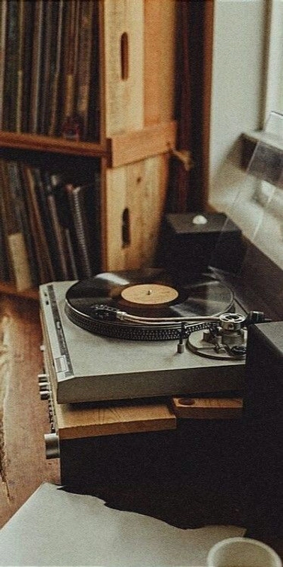 A Pinterest pin added by sol.thomas on Dec 04, 2024. The author is Sol Thomas. May present: old record player aesthetic, phonograph, phonograph record, turntable.