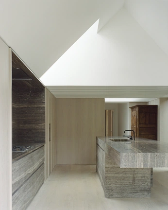 A cover of "roka" cluster. The owner is sosa81. The cluster consists of 9 elements.