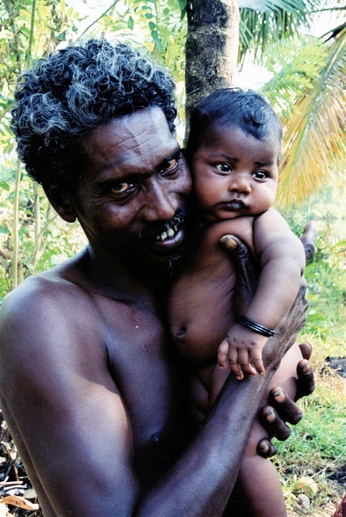 A cover of "interesting People" cluster. The owner is jeanstewart. The cluster consists of 153 elements.