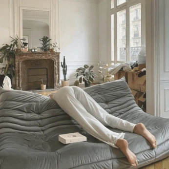 A cover of "House of Leon" cluster. The owner is maximoz. The cluster consists of 1 element.