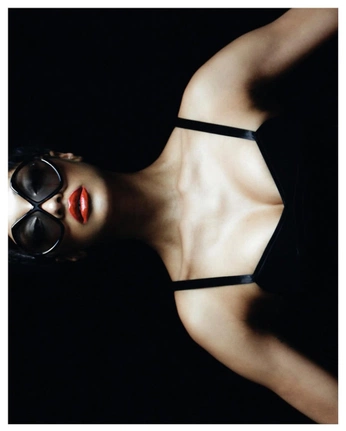 A cover of "Pics" cluster. The owner is lumenegotti. The cluster consists of 35 elements.