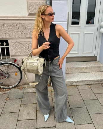 A cover of "Outfit inspo🫶😍" cluster. The owner is emilysx. The cluster consists of 12 elements.