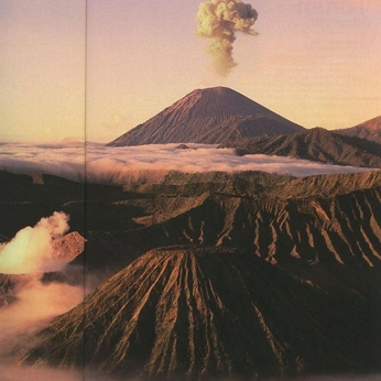 A cover of "Earth" cluster. The owner is jdlfa. The cluster consists of 13 elements.