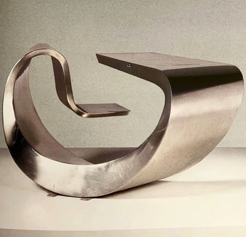 A cover of "Mirrors" cluster. The owner is qweenmoriah. The cluster consists of 8 elements.