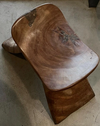 A cover of "sacredseating" cluster. The owner is theportal. The cluster consists of 11 elements.