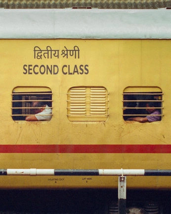 A cover of "aesthetic?" cluster. The owner is jisusus. The cluster consists of 12 elements.