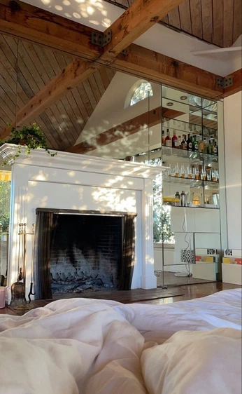 A cover of "home" cluster. The owner is oliviasgallery. The cluster consists of 24 elements.