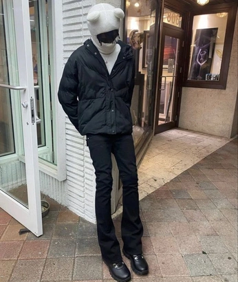 A cover of "Raoo" cluster. The owner is mia.rey. The cluster consists of 5 elements.