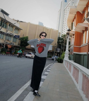 A cover of "Fashion" cluster. The owner is dhikraa. The cluster consists of 8 elements.