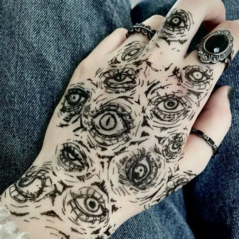 A cover of "tattoo" cluster. The owner is belava. The cluster consists of 115 elements.