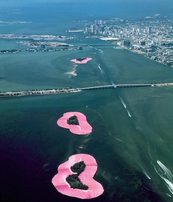 A cover of "Art Basel Miami" cluster. The owner is lavanwright. The cluster consists of 159 elements.