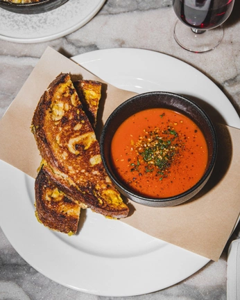 A cover of "Parker's" cluster. The owner is lolamarr. The cluster consists of 132 elements.