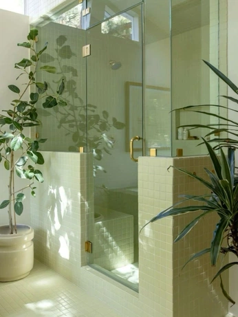 A cover of "Bathrooms" cluster. The owner is ayarobin. The cluster consists of 10 elements.