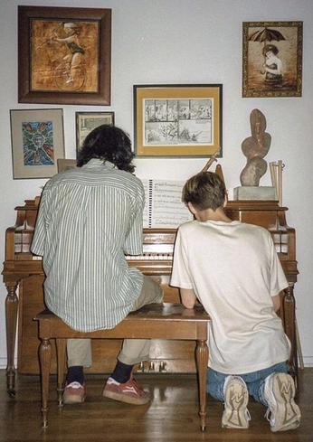 A cover of "thebench_" cluster. The owner is gray01. The cluster consists of 14 elements.