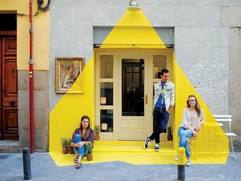 A cover of "urban installations" cluster. The owner is mariela.jiimenez. The cluster consists of 5 elements.