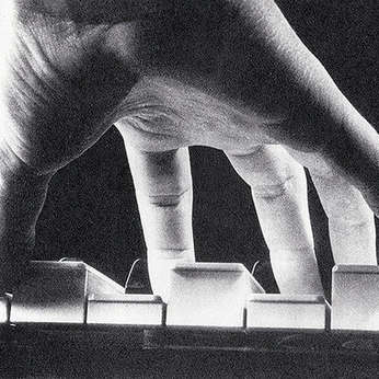 A cover of "music" cluster. The owner is helena09. The cluster consists of 3 elements.