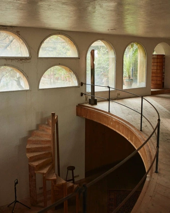 A cover of "Interior" cluster. The owner is gelyaao. The cluster consists of 2 elements.