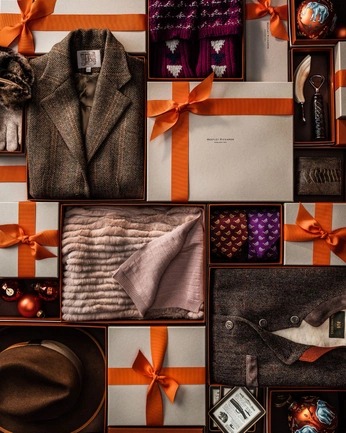 A cover of "Xmas OC" cluster. The owner is wolfalex. The cluster consists of 49 elements.