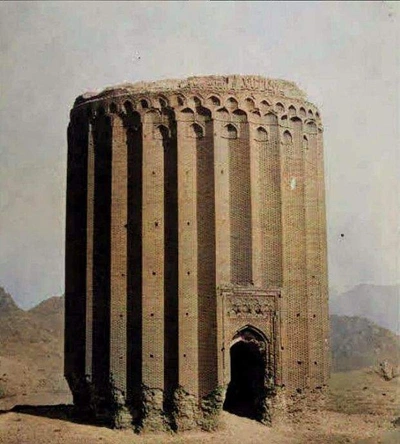 The Tuğrul Tower, the 12th-century Seljuk mausoleum of Tughril Beg ...