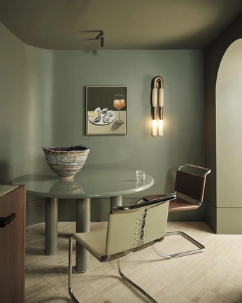 A cover of "☹️" cluster. The owner is diamantii. The cluster consists of 5 elements.