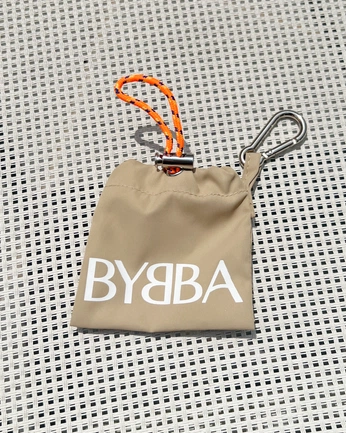 A cover of "M" cluster. The owner is camiilewii. The cluster consists of 570 elements.