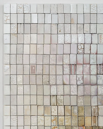 A cover of "Tiles" cluster. The owner is ce. The cluster consists of 16 elements.