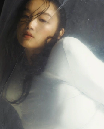 A cover of "серии" cluster. The owner is electrougly. The cluster consists of 24 elements.