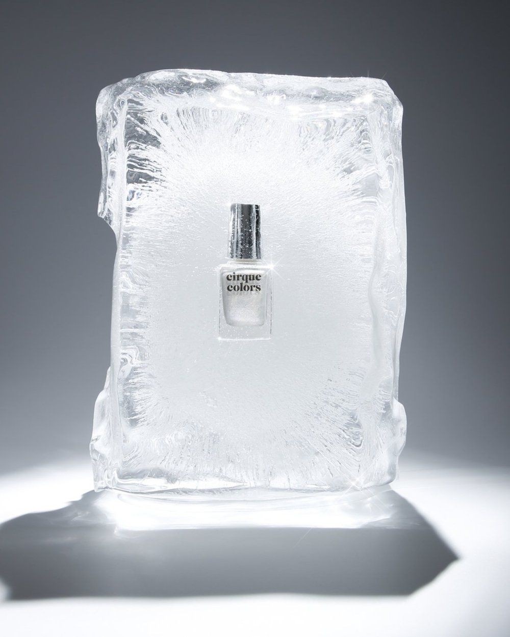 A Pinterest pin added by kelsmoney on Apr 23, 2024. The author is delphine de Boutiny. May present: still life photography, cirque colors, silver, rectangle, natural material.