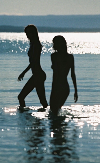 A cover of "Rrrrr" cluster. The owner is rsneadh. The cluster consists of 1 element.