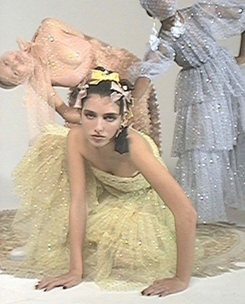 A cover of "Fashion" cluster. The owner is kellyzhao. The cluster consists of 116 elements.