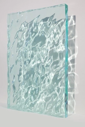 A cover of "glass" cluster. The owner is spikythekid. The cluster consists of 7 elements.