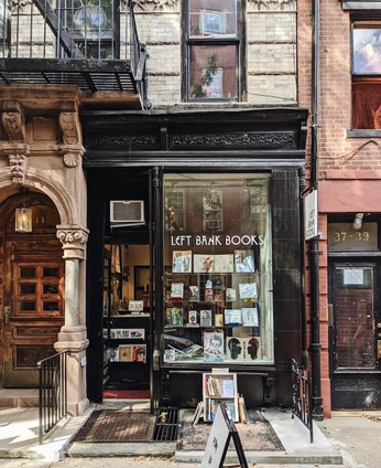 A cover of "Book store" cluster. The owner is createchtivity. The cluster consists of 12 elements.