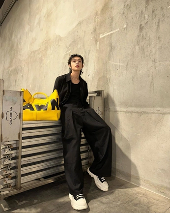 A cover of "TXT" cluster. The owner is papapa8888. The cluster consists of 3 elements.