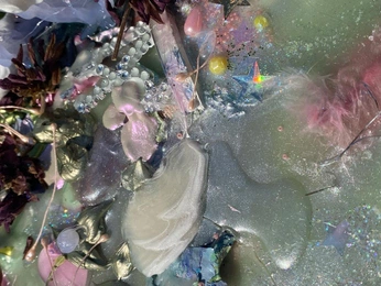 A cover of "Fuera" cluster. The owner is isisap. The cluster consists of 16 elements.