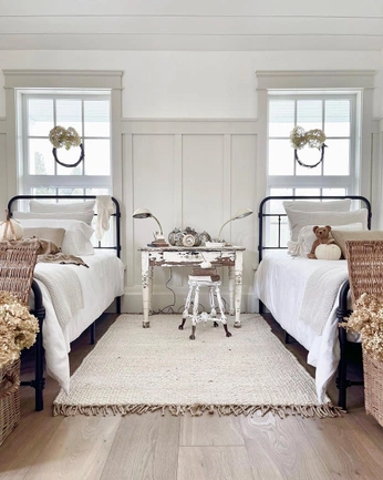 A cover of "INTERIOR INSPIRATION" cluster. The owner is catherinerandall. The cluster consists of 1 element.