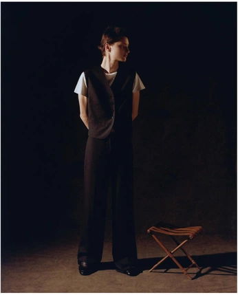 A cover of "Photography" cluster. The owner is liv.gray. The cluster consists of 5 elements.