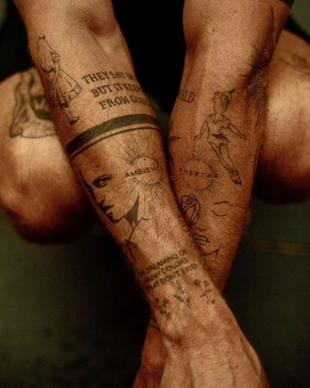 A cover of "tattoos" cluster. The owner is burraphoto. The cluster consists of 30 elements.