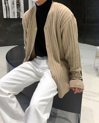 A cover of "Outfits" cluster. The owner is hsevin. The cluster consists of 21 elements.